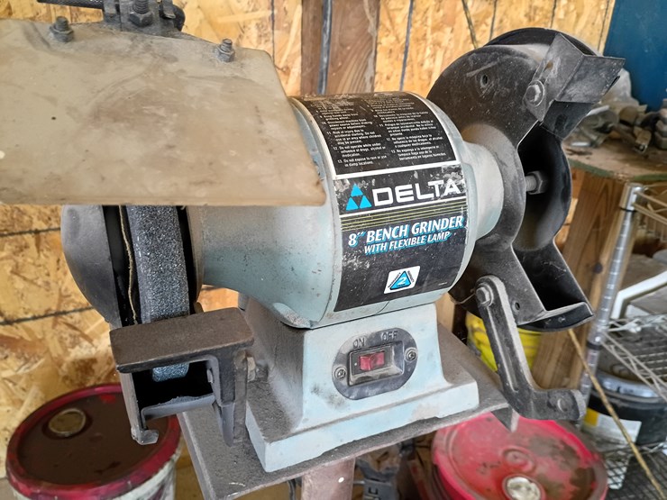 #202-•-delta-8"-bench-grinder-w/-flexible-lamp-image-5