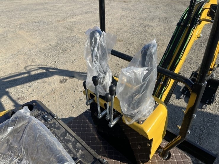 2025-cfg-qh12r-mini-hydraulic-excavator-image-12
