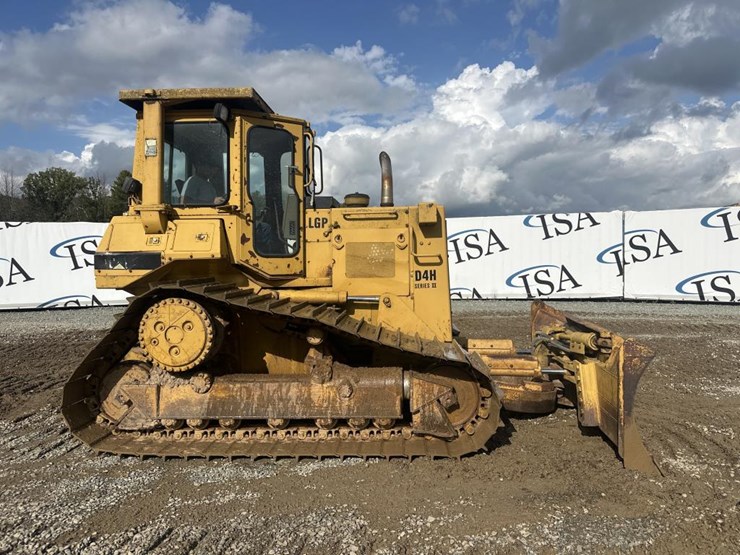 caterpillar-d4h-image-6