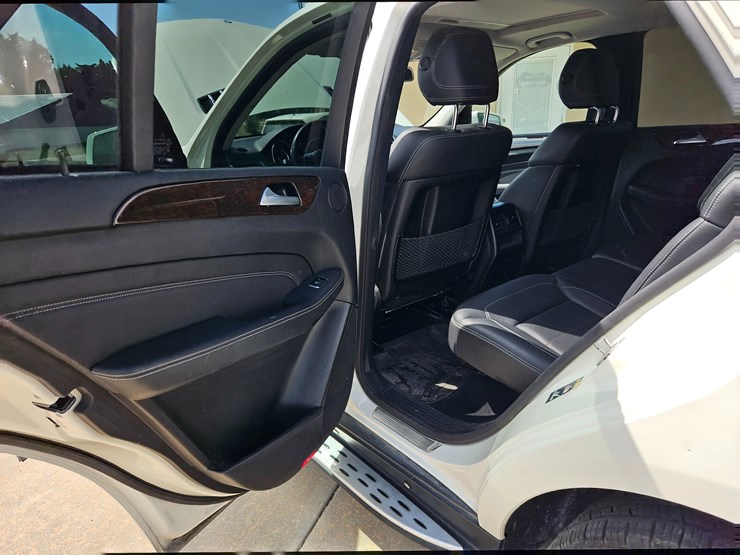 #18517-•-2013-mercedes-benz-m-class-multipurpose-vehicle-(mpv)-image-52