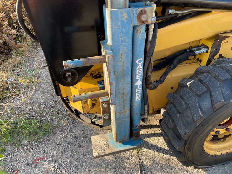 1980-new-holland-lx885-image-22