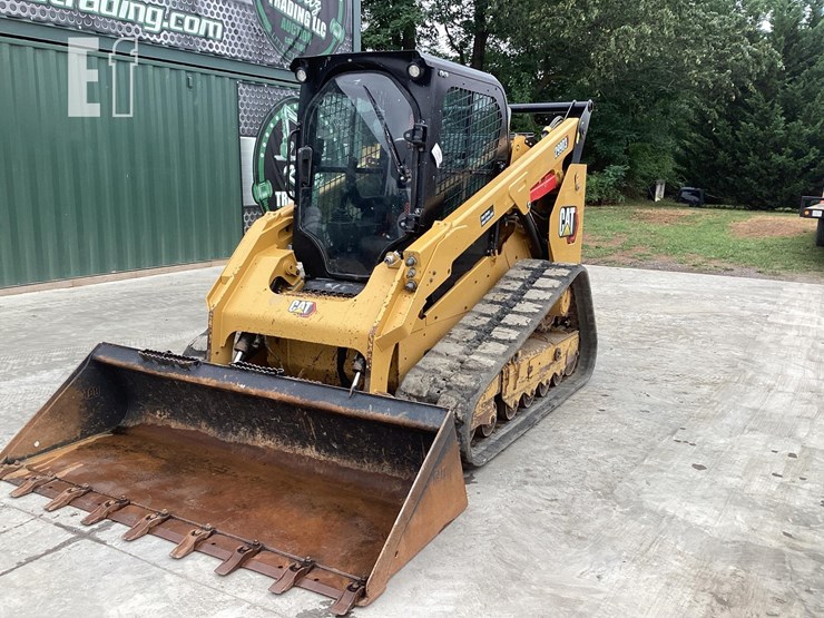 2021-caterpillar-299d3-image-8