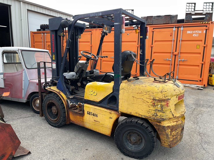 #1982-•-komatsu-forklift-(o4)-image-58