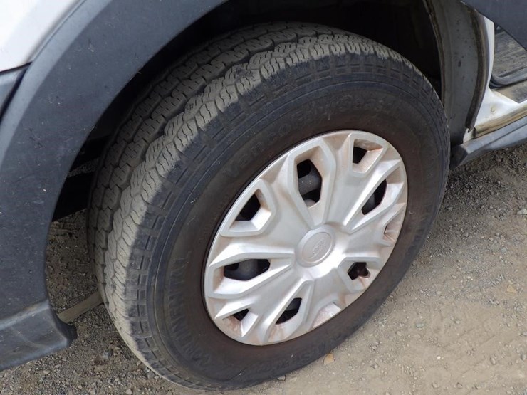 2016-ford-transit-image-15
