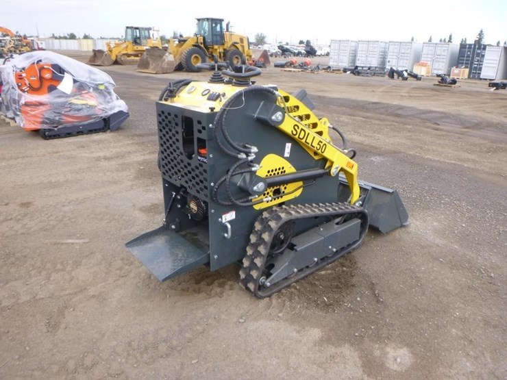 2025-sdlanch-sdll50-skid-steer-track-loader-image-3
