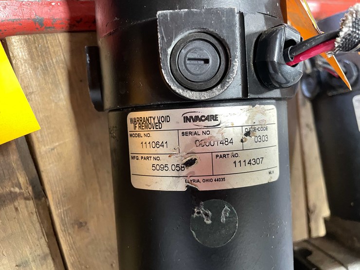 #5515-•-(2)-gear-reduction-pc-motor-(cw)-image-9