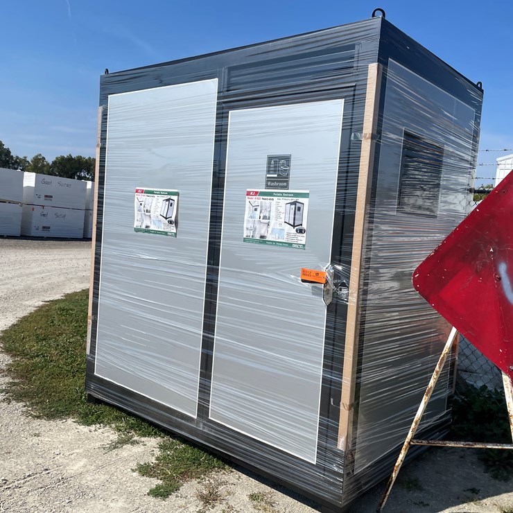 #6312 • New Portable Restroom