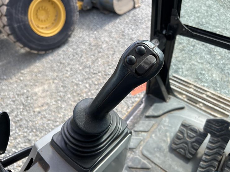 2017-caterpillar-316fl-image-66