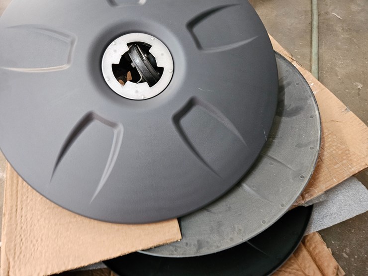 #21159-•-tire-cover-discs-image-3