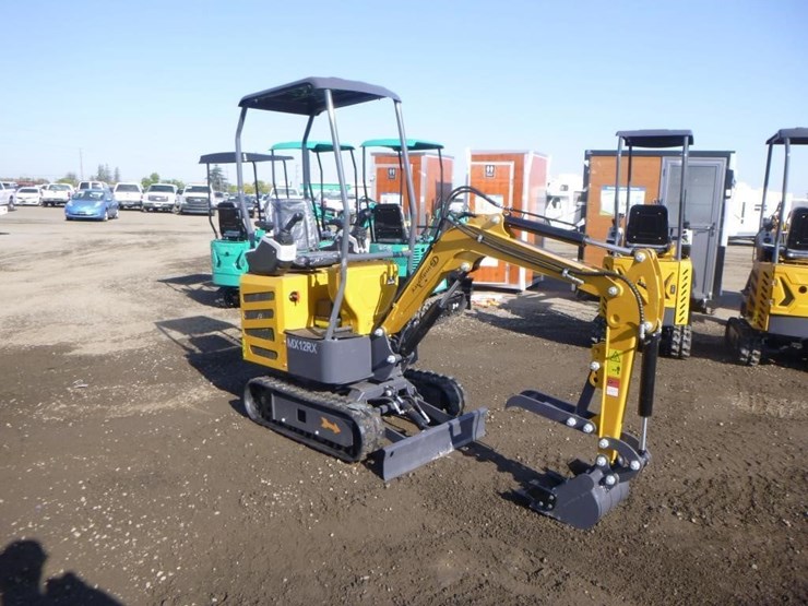 2025-agt-mx12rx-hydraulic-excavator-image-2