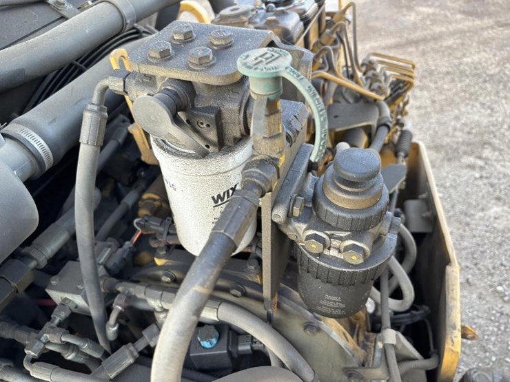 caterpillar-cb34-image-32