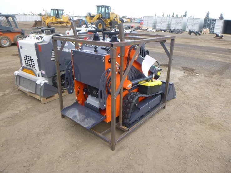 tpm-t460-skid-steer-track-loader-image-3