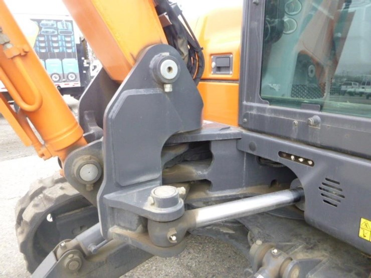 2023-develon-dx85r-3-hydraulic-excavator-image-7