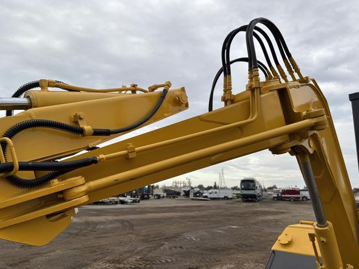 komatsu-pc28uu-image-16