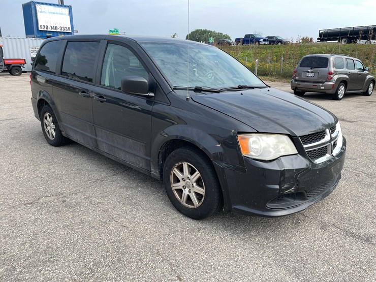 2012-dodge-caravan-image-3