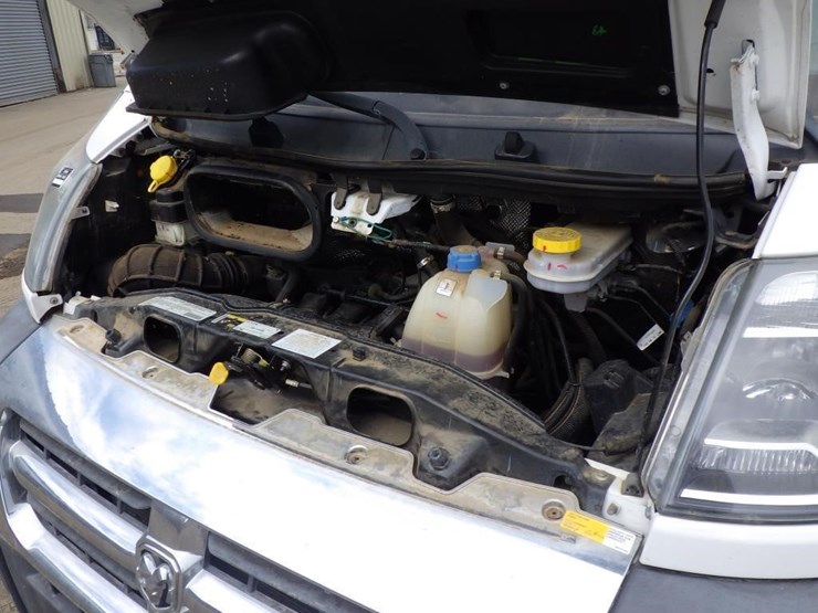 2018-ram-promaster-2500-image-12