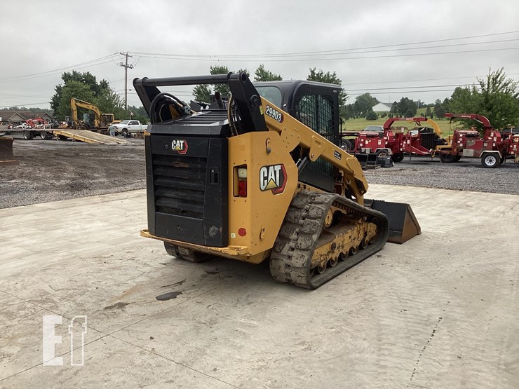 2021-caterpillar-299d3-image-4