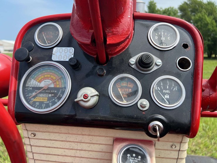 farmall-460-diesel-image-61