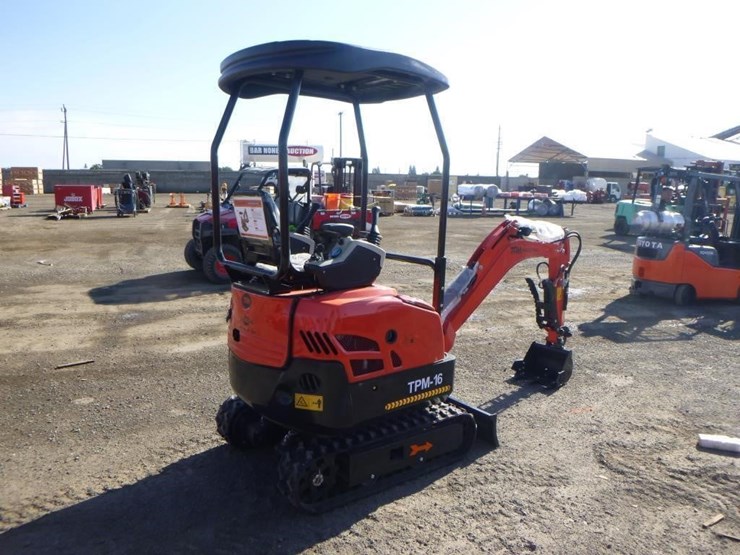2025-tpm-16-hydraulic-excavator-image-3