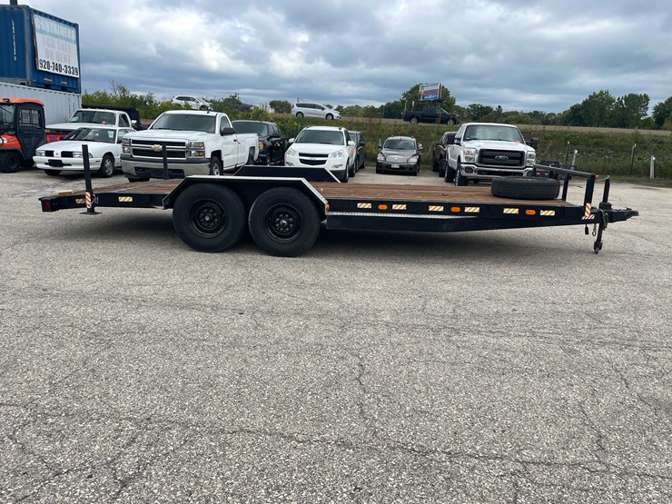 #1977-•-20'-tandem-axle-trailer-(has-wi-title)-image-4