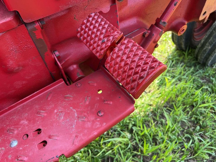 farmall-340-image-36