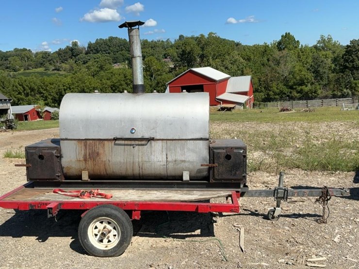 #110-•-bbq-smoker-and-trailer-image-1