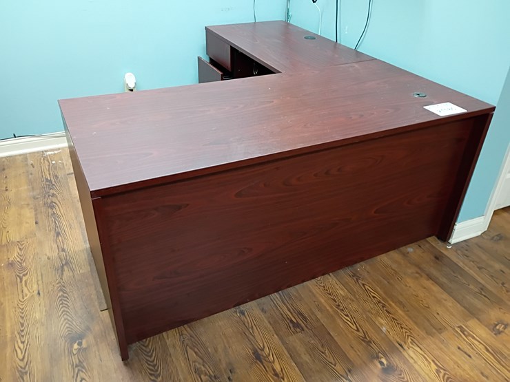 #21188-•-desk-image-2