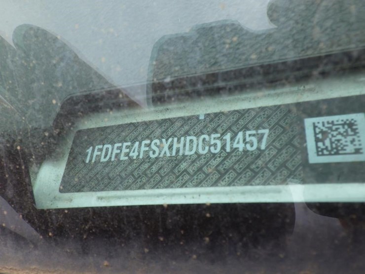 2017-ford-450-image-15