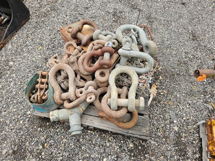 #2096-•-pallet-of-industrial-screw-pin-shackles-image-4