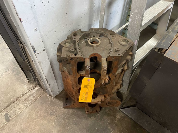 #5544-•-chevy-350-engine-block-(cw)-image-1