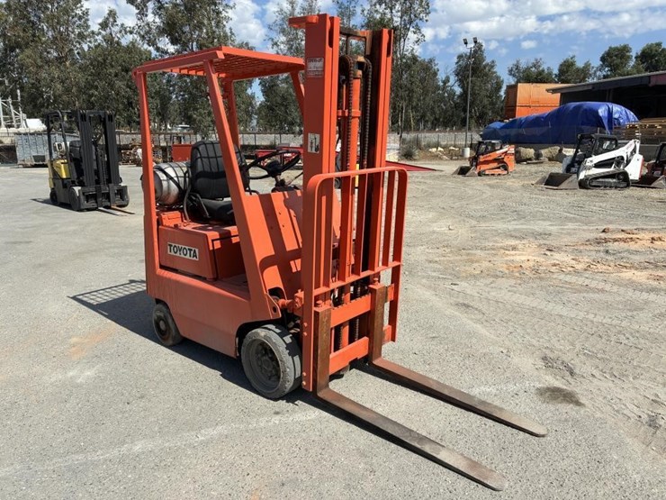 toyota-forklift-image-2