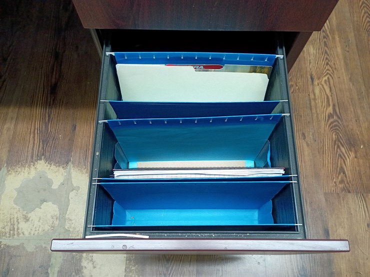 #21188-•-desk-image-6