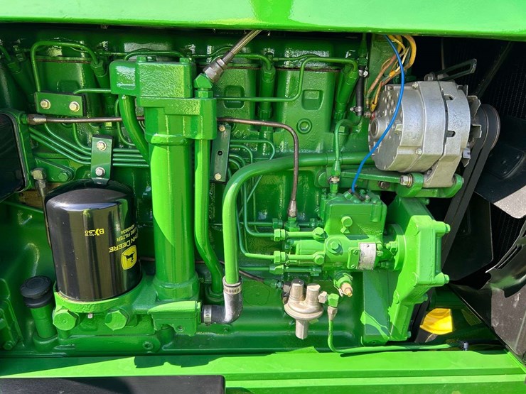 john-deere-4320-image-35