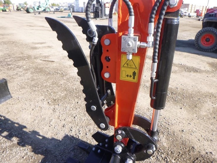 2025-tpm-16-hydraulic-excavator-image-12