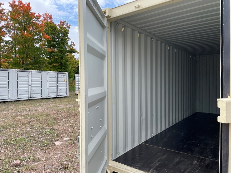 #8110-•-20'-standard-height-shipping-container-image-7