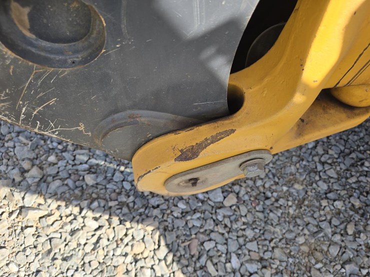 2015-deere-310sl-hl-image-42