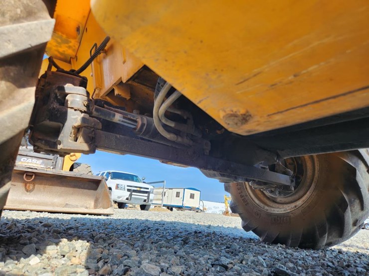 jcb-520-50-image-25