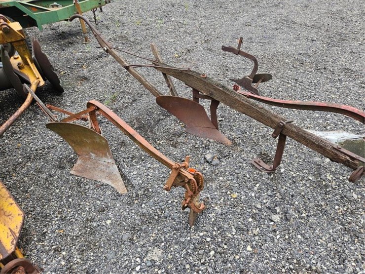 #2062-•-2---antique-plows-image-5