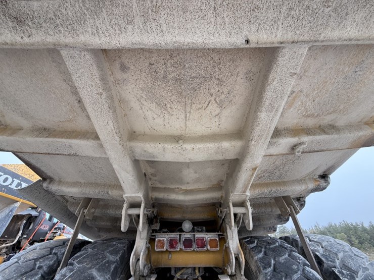 1998-komatsu-hd465-5-image-34