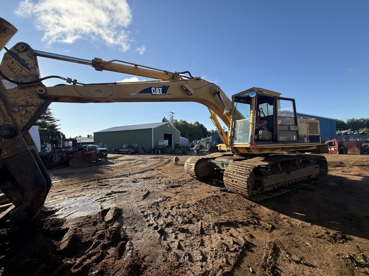 caterpillar-235-image-1
