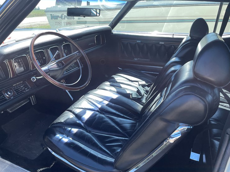 #1022-•-1969-lincoln-continental-mark-iii-image-37