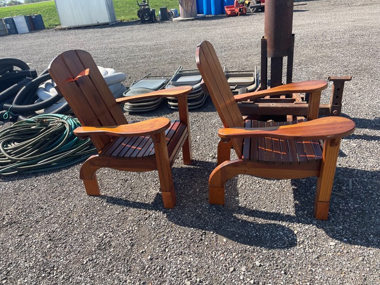 #6646-•-(2)-wooden-patio-chairs-image-4