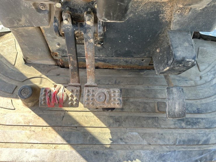 2008-deere-310sj-image-77