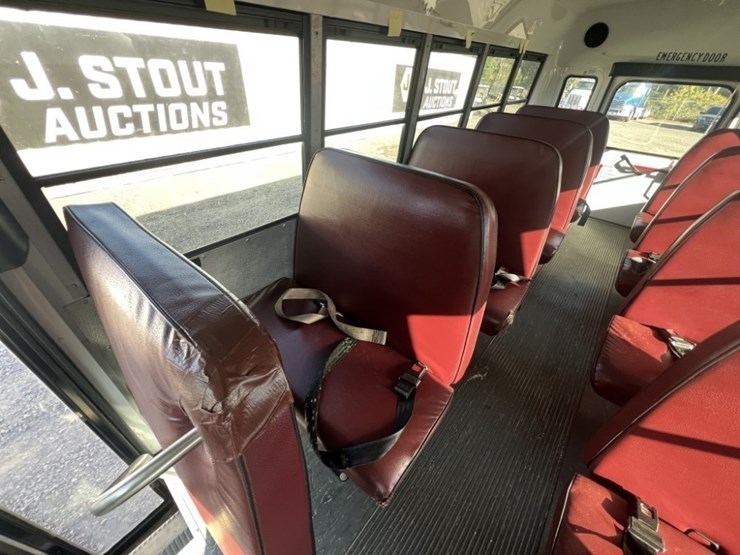 2007-chevrolet-express-school-bus-image-33