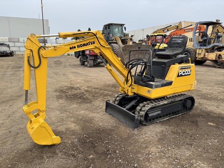 komatsu-pc03-1-image-1