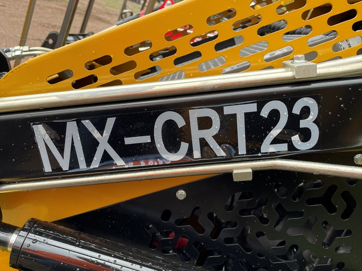 #8171-•-agt-compact-track-loader-image-9