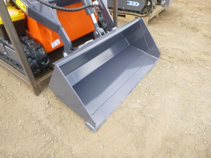 tpm-t460-skid-steer-track-loader-image-8