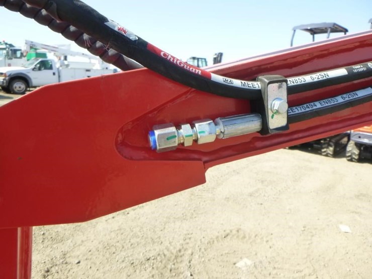 2025-agt-mx15rx-hydraulic-excavator-image-14