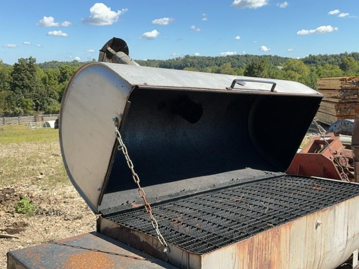 #110-•-bbq-smoker-and-trailer-image-27
