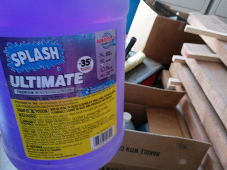 #21166-•-windshield-cleaner-image-3